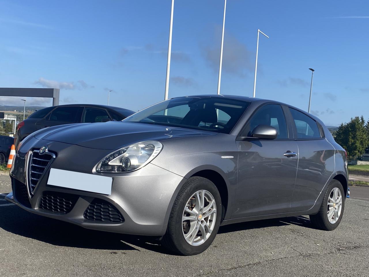 ALFA ROMEO-GIULIETTA-Giulietta 1.6 JTDM - 105 S/S  BERLINE Distinctive-1 ère.