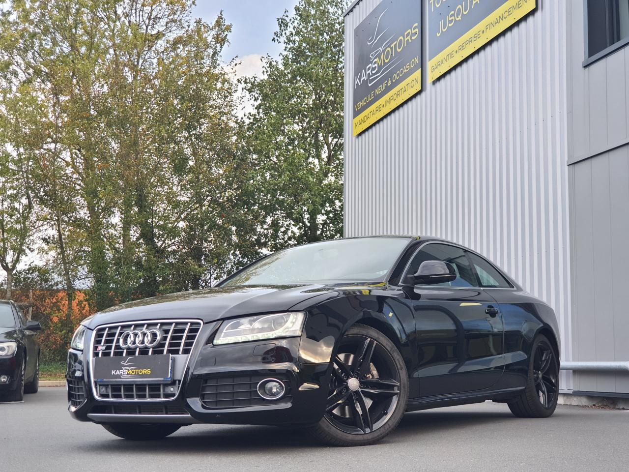 AUDI-A5-S5 Quattro 4.2 V8  CAMERA