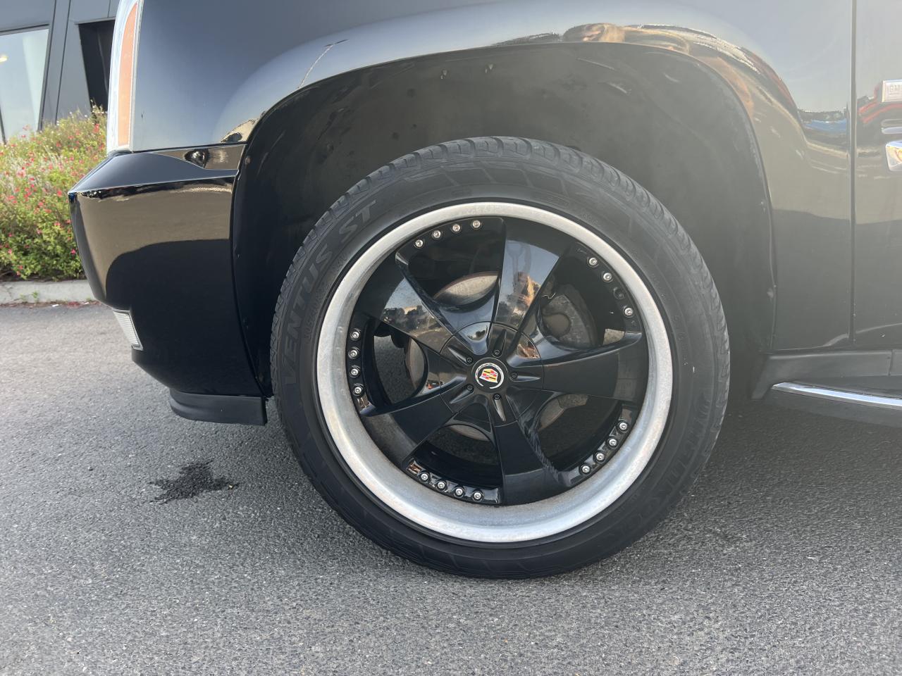 American Car City CADILLACESCALADE6.2L SPORT LUXURY