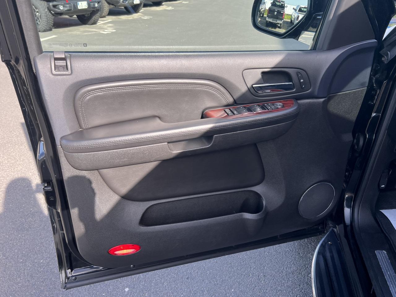 American Car City CADILLACESCALADE6.2L SPORT LUXURY