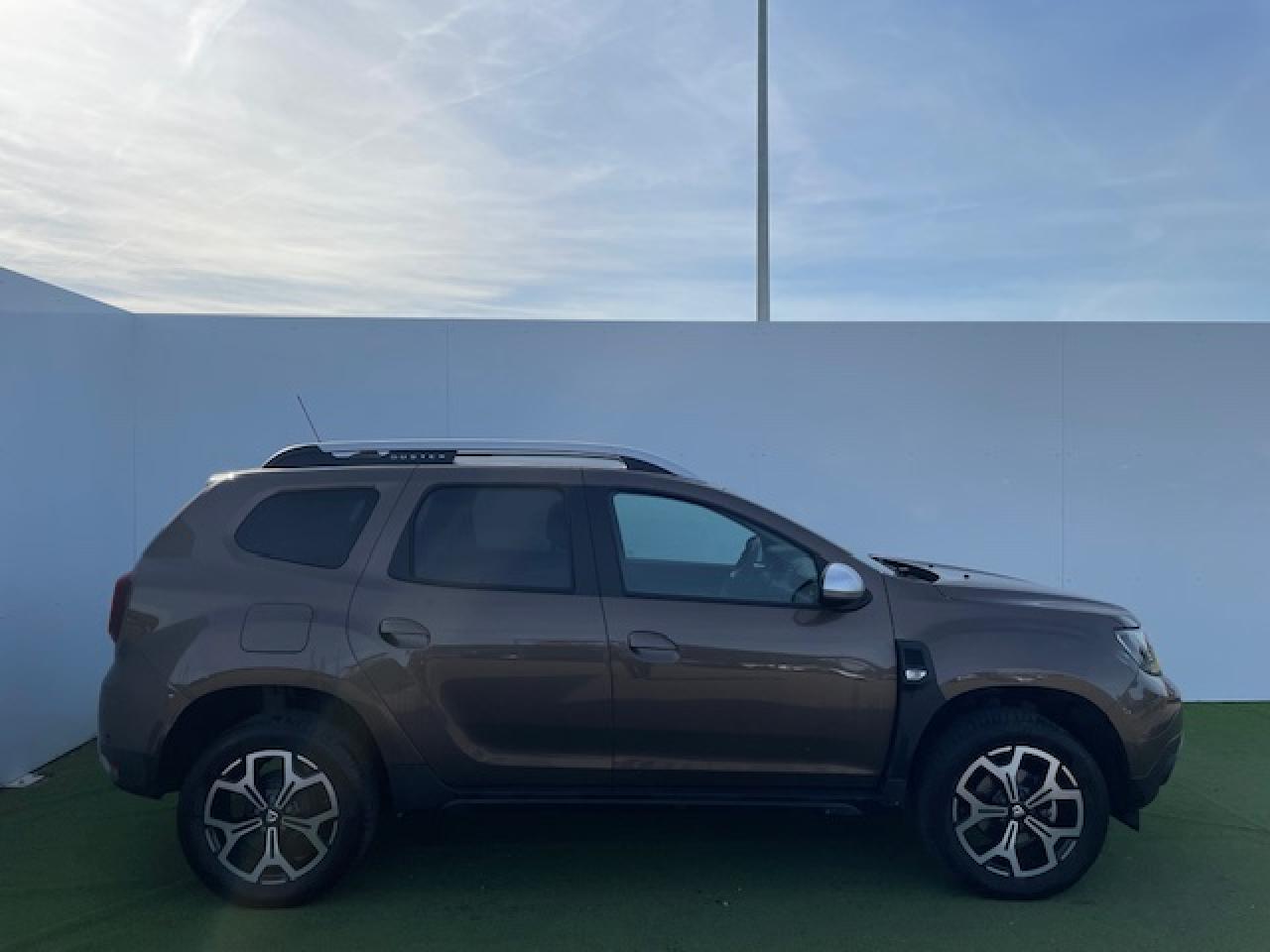 Déflecteurs d'air - J&J AUTOMOTIVE - Dacia Duster 2010-2017 - Fumé - Acryliq