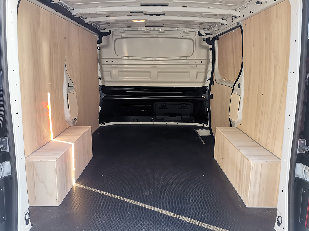 INTERIEUR BOIS UTILITAIRE