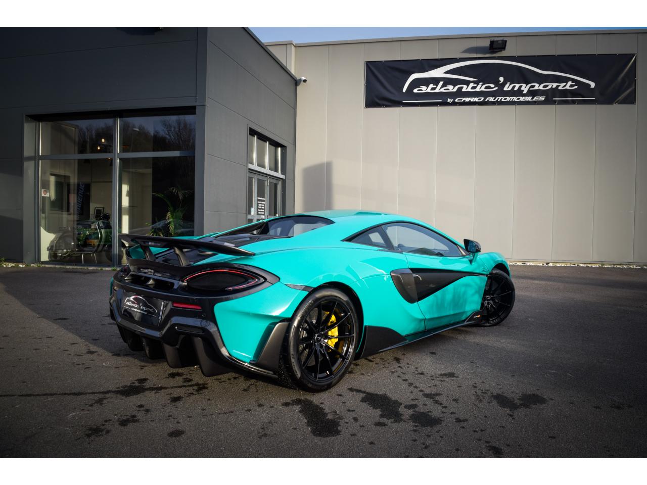 MCLAREN 600LT LIFT - B&W - CARBONE - CAMERA- MSO ( IMMAT FRANCAISE - FULL PPF )