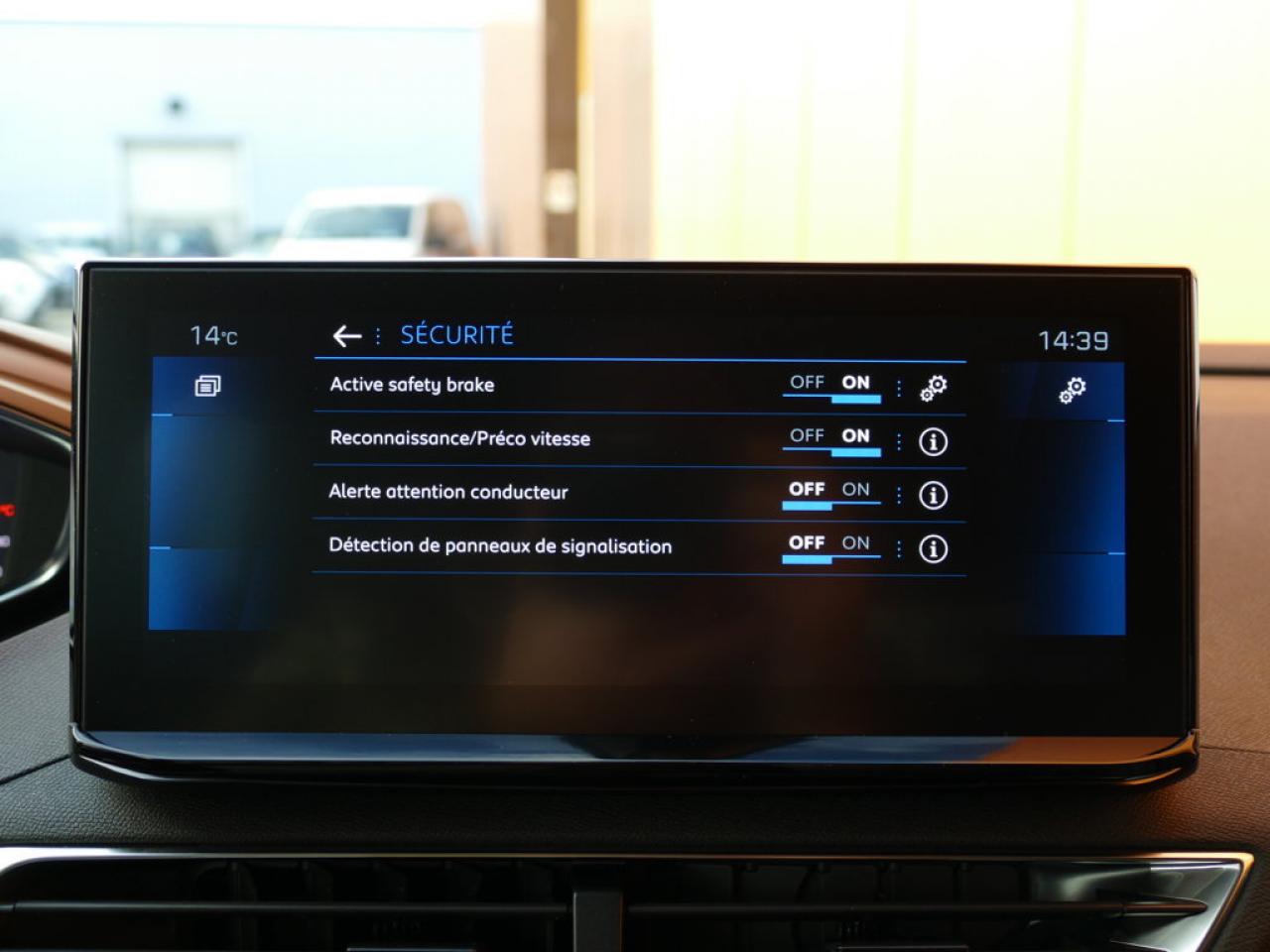 2022 Peugeot 5008