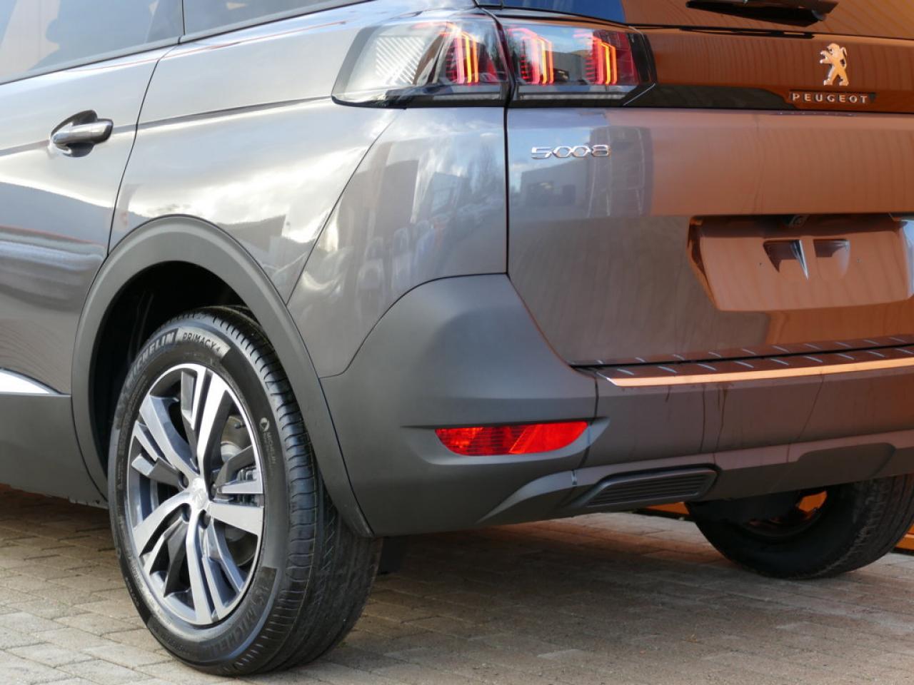 2022 Peugeot 5008