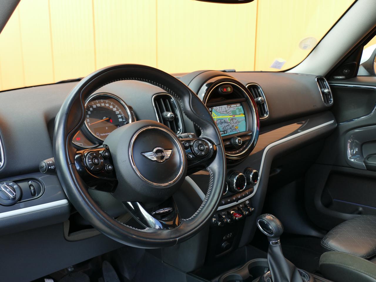 2018 Mini COUNTRYMAN