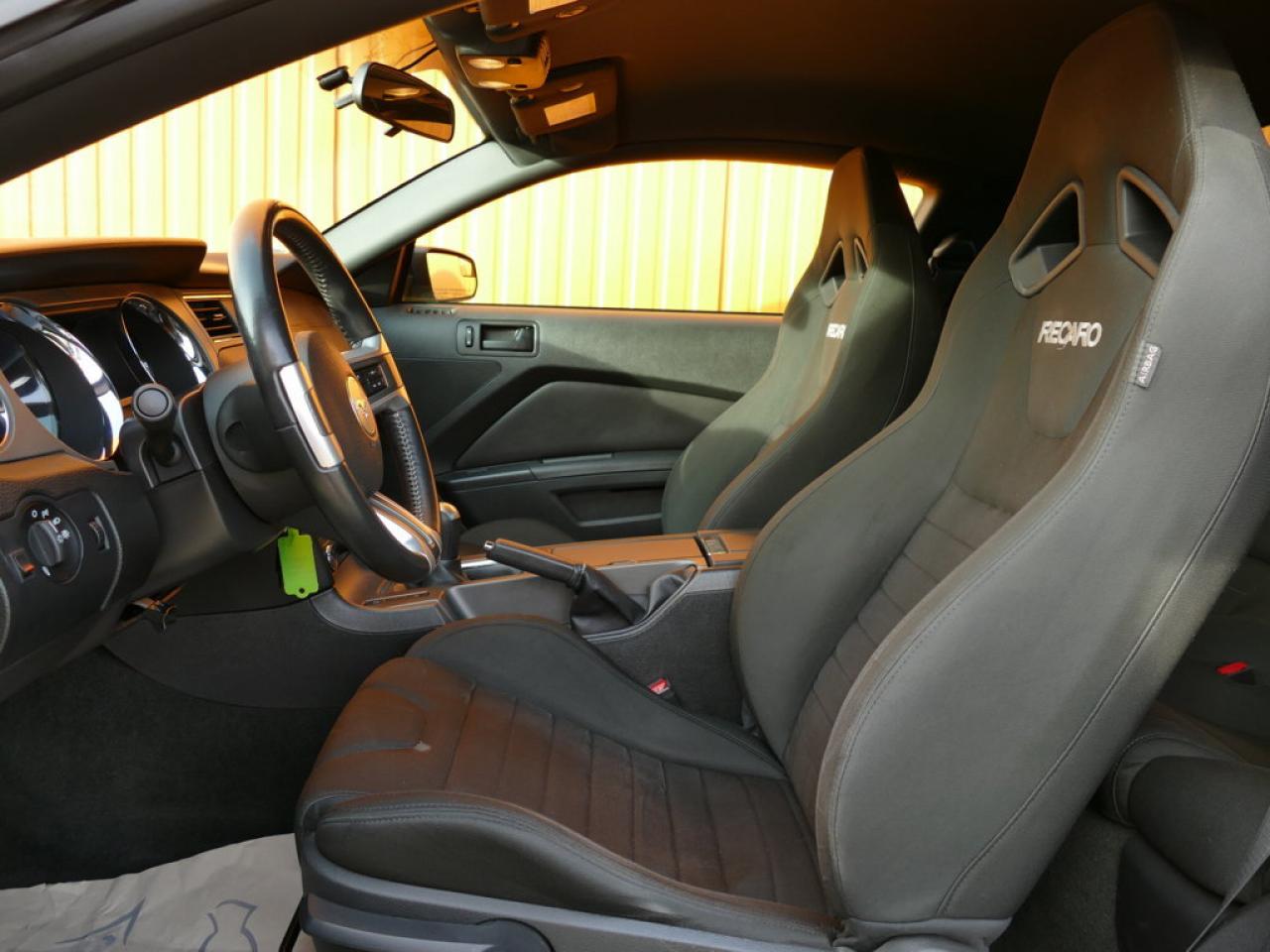 2014 Ford MUSTANG