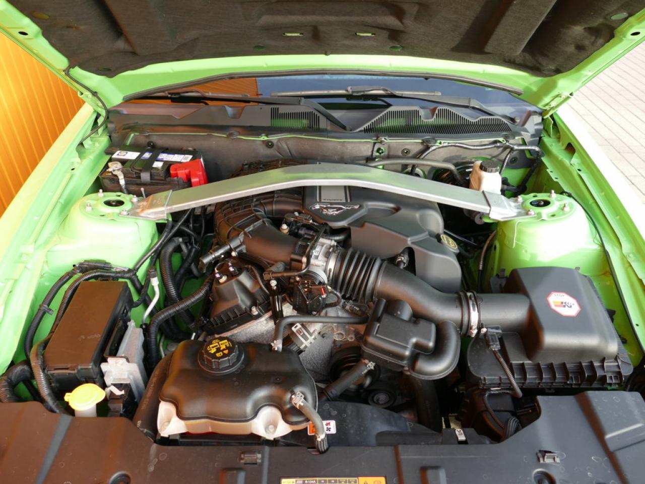 2014 Ford MUSTANG