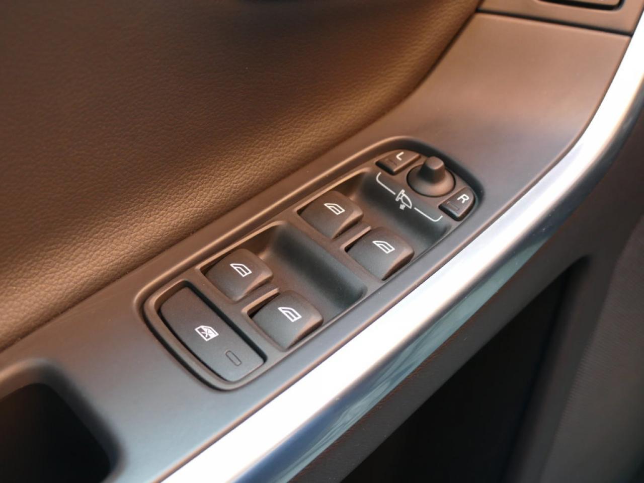 2016 Volvo XC60