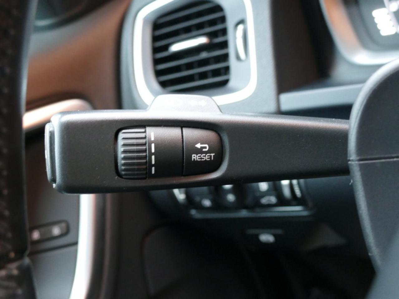 2015 Volvo V60