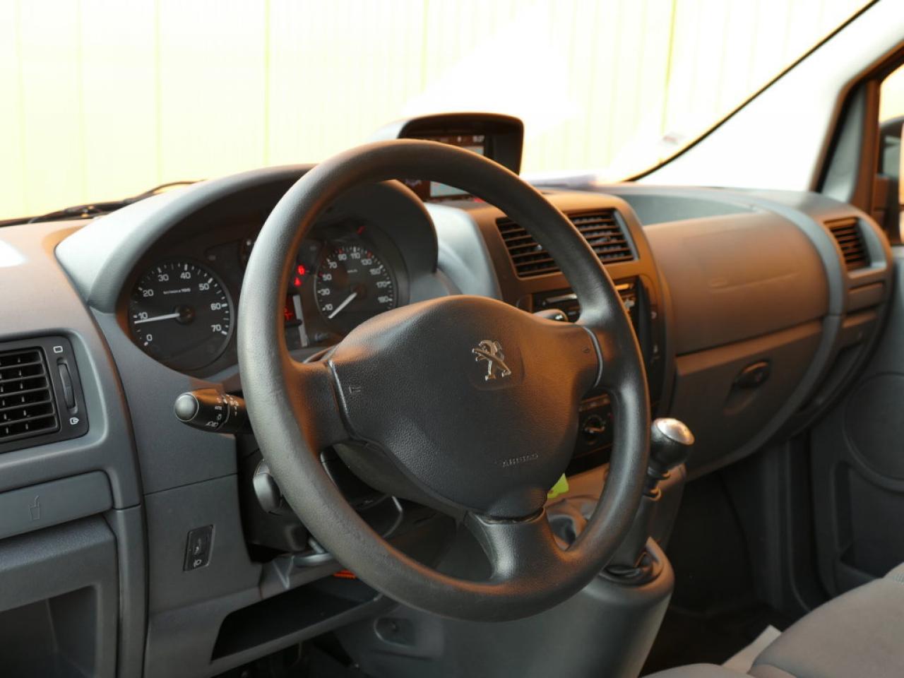 2016 Peugeot EXPERT