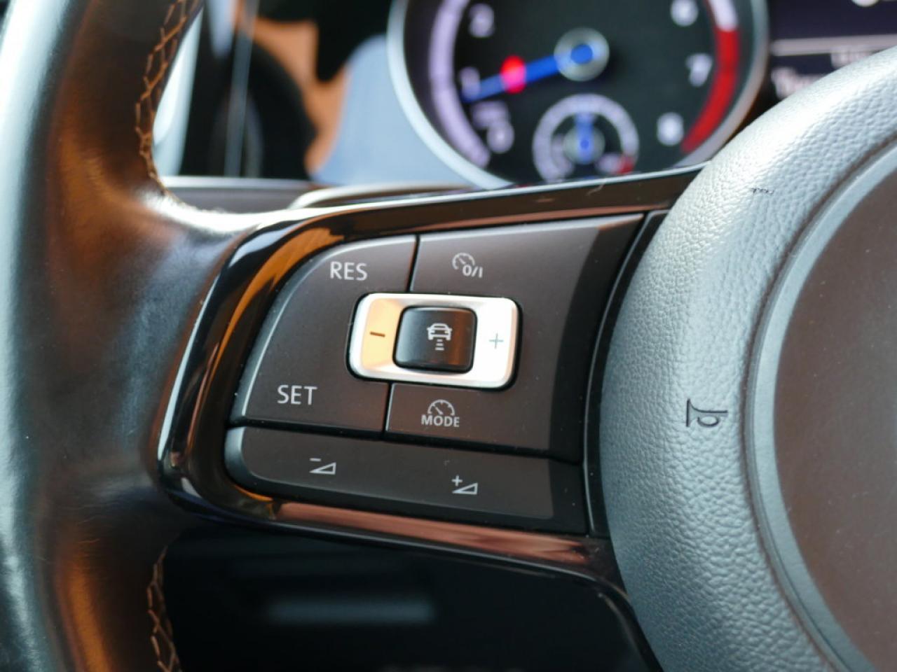 2016 Volkswagen GOLF