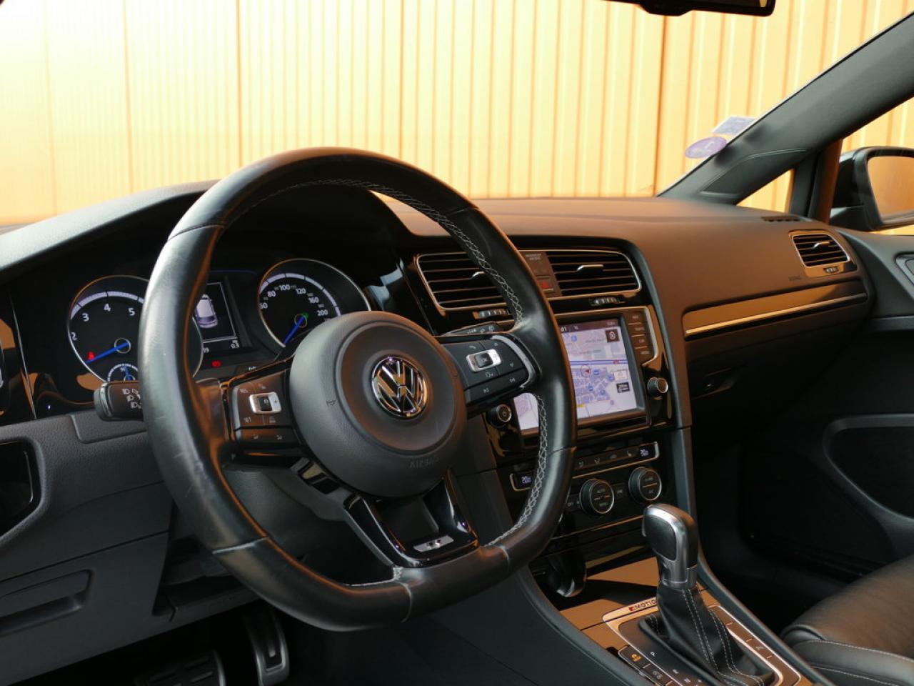 2016 Volkswagen GOLF