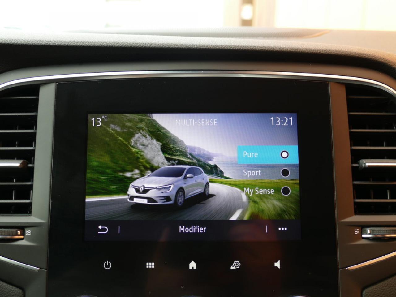 2022 Renault MEGANE