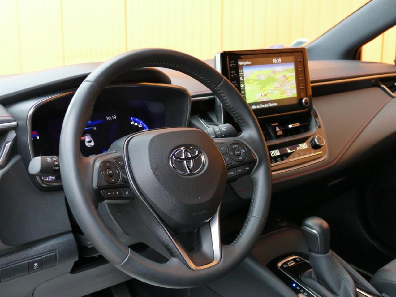 2020 Toyota COROLLA