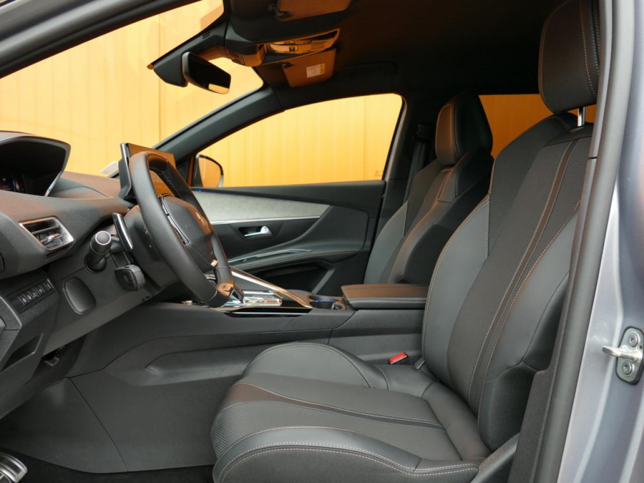2022 Peugeot 5008