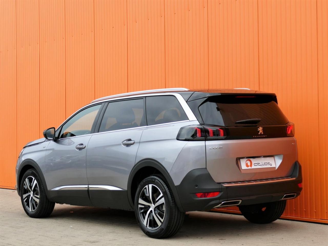 2022 Peugeot 5008