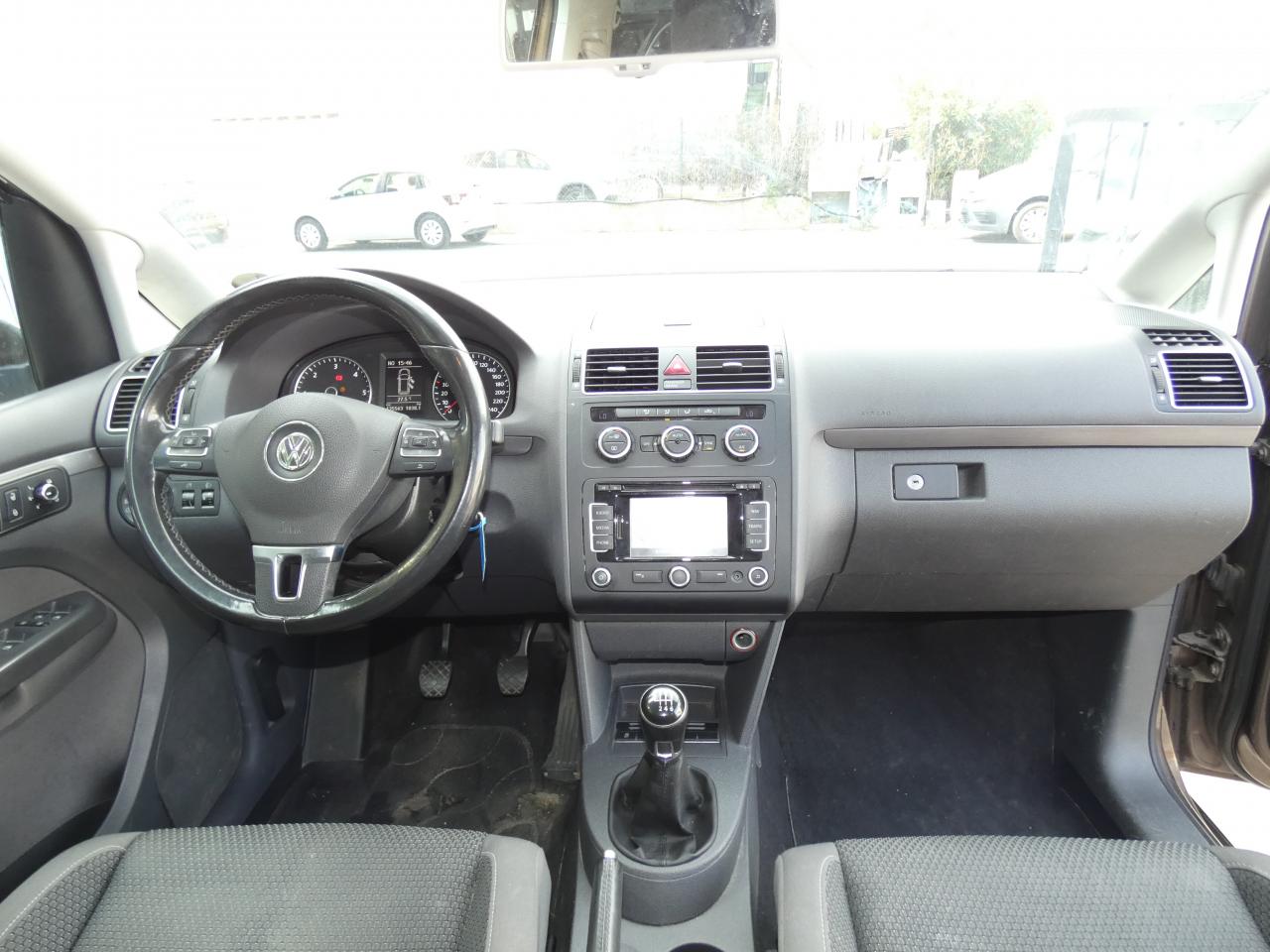 VOLKSWAGEN TOURAN 1.6 TDI 105 CONFORT LINE 7 PLACES WeeCars