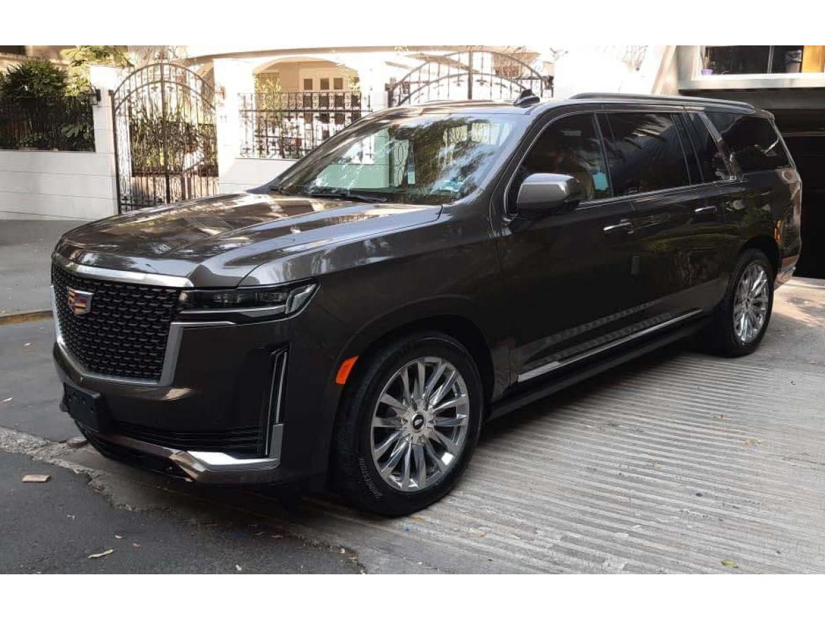 CADILLAC ESCALADE ESV Premium Luxury V8 6.2L