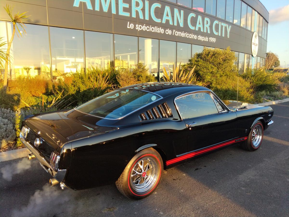 FORD MUSTANG Fastback GT code A