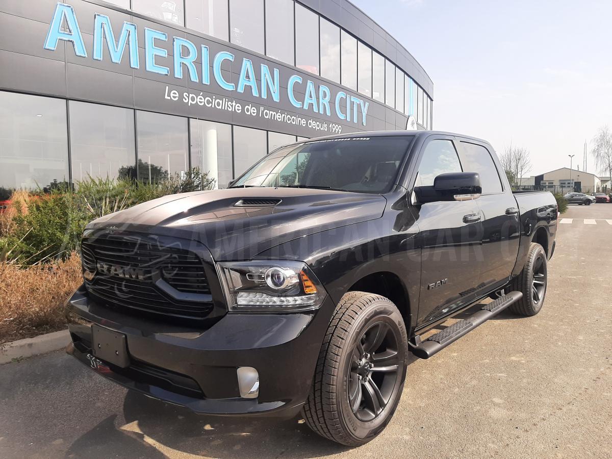 DODGE RAM CREW SPORT CLASSIC BLACK PACKAGE 2020