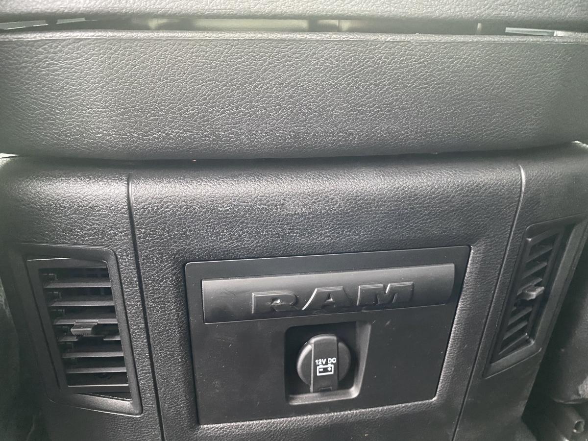 DODGE RAM CREW SPORT CLASSIC BLACK PACKAGE 2020