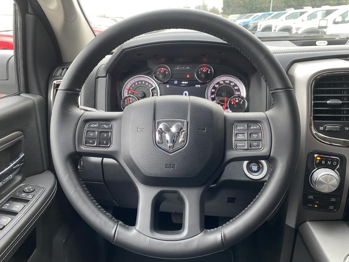 DODGE RAM CREW SPORT CLASSIC BLACK PACKAGE 2020