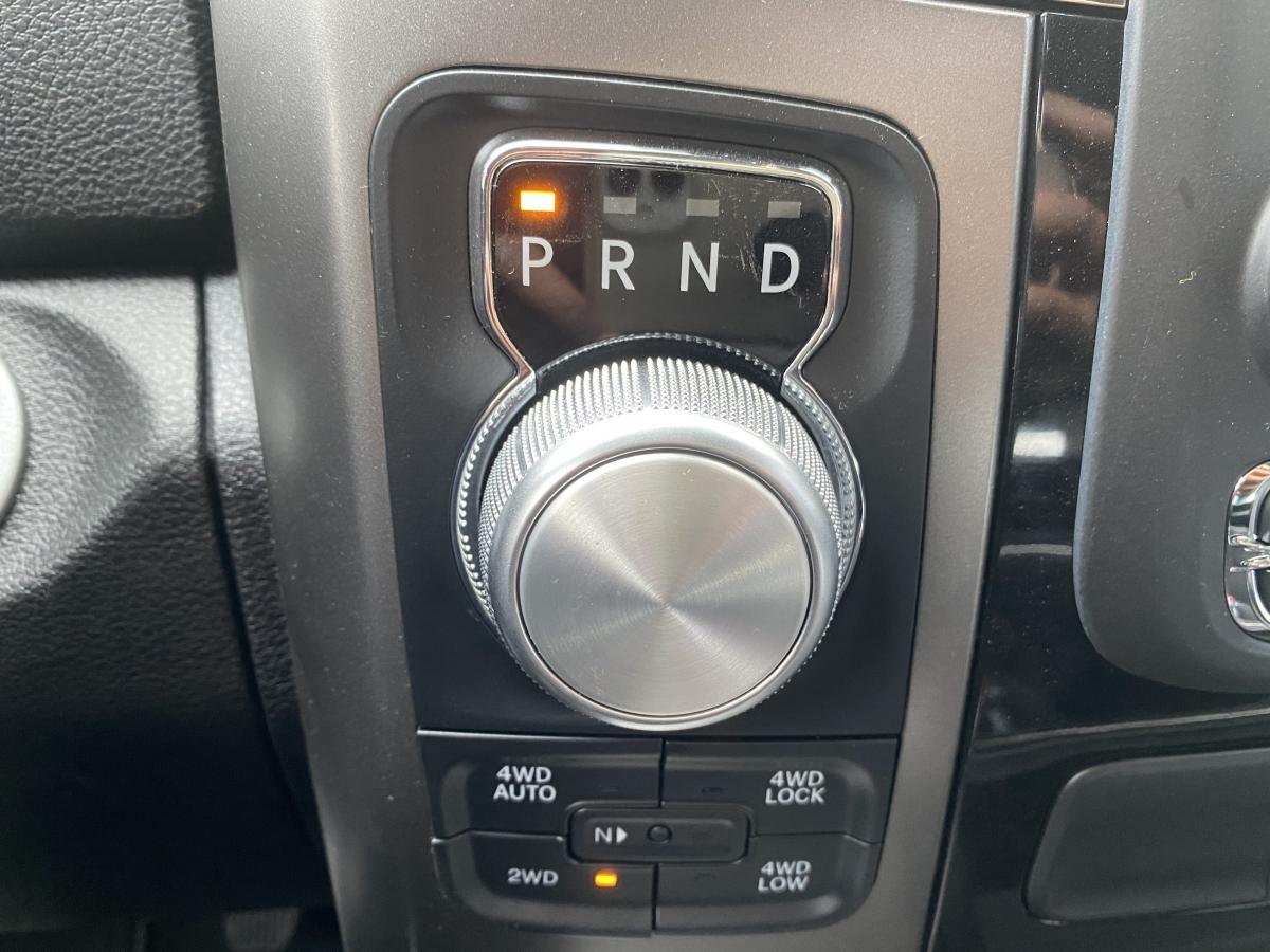 DODGE RAM CREW SPORT CLASSIC BLACK PACKAGE 2020
