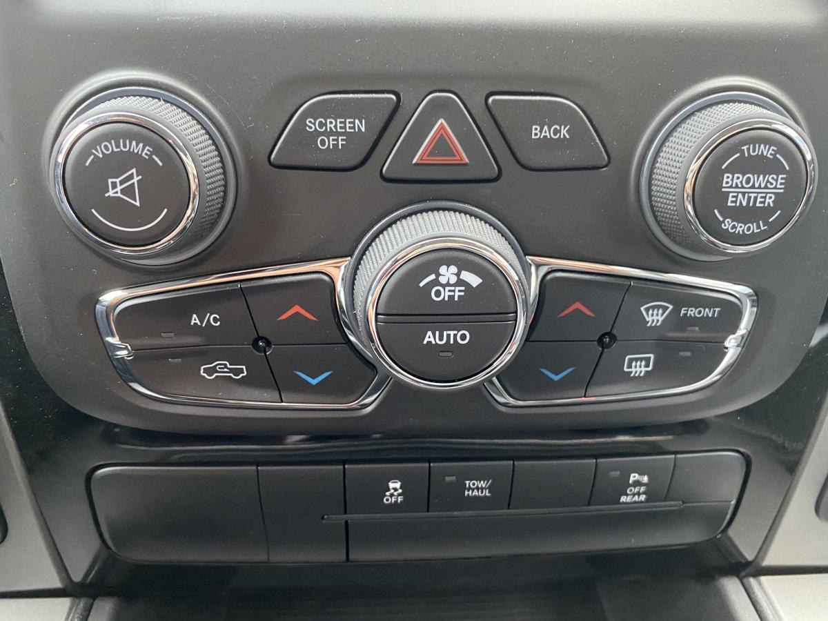 DODGE RAM CREW SPORT CLASSIC BLACK PACKAGE 2020