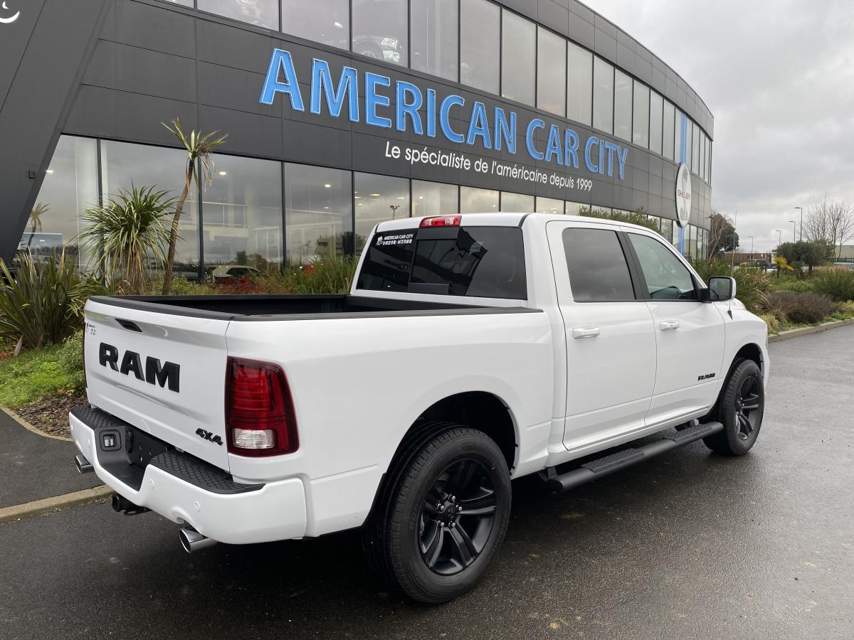 DODGE RAM CREW SPORT CLASSIC BLACK PACKAGE 2020