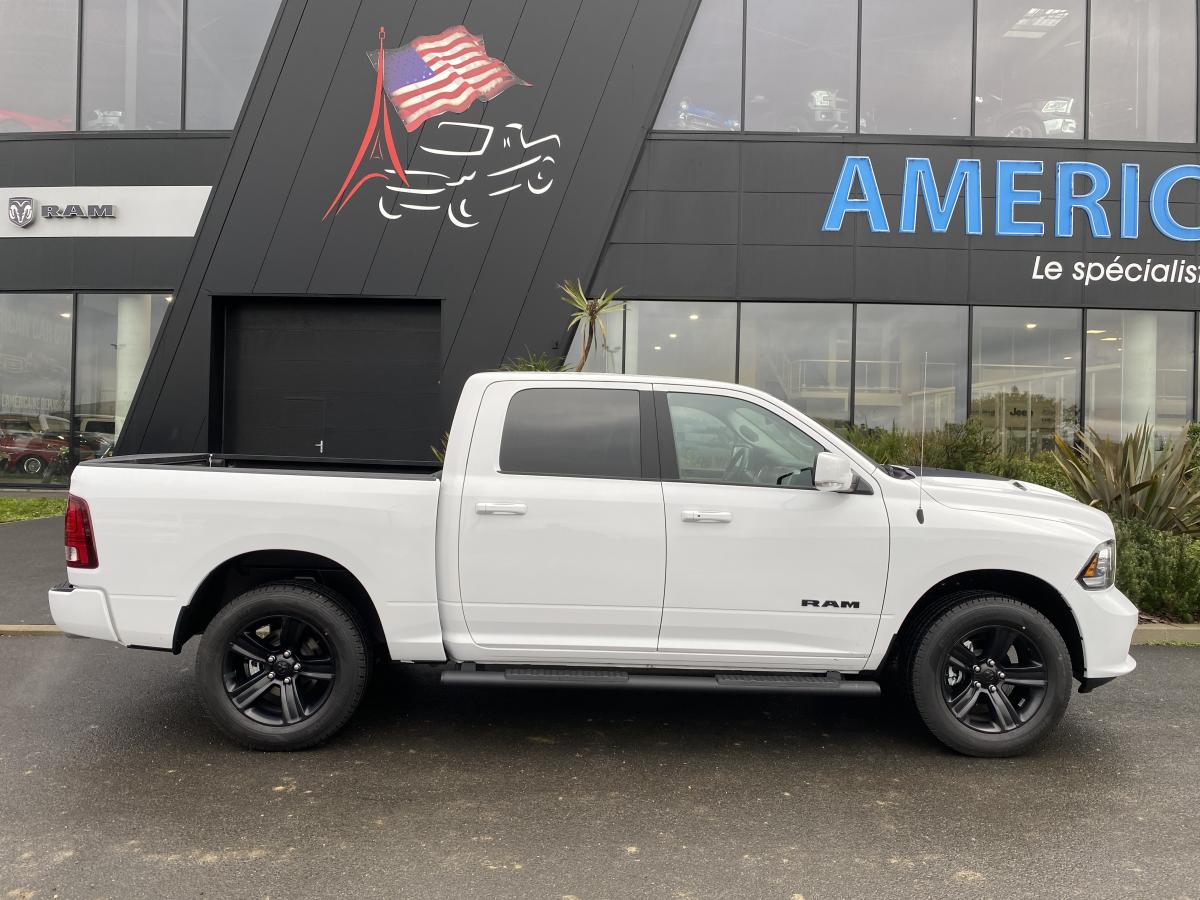 DODGE RAM CREW SPORT CLASSIC BLACK PACKAGE 2020