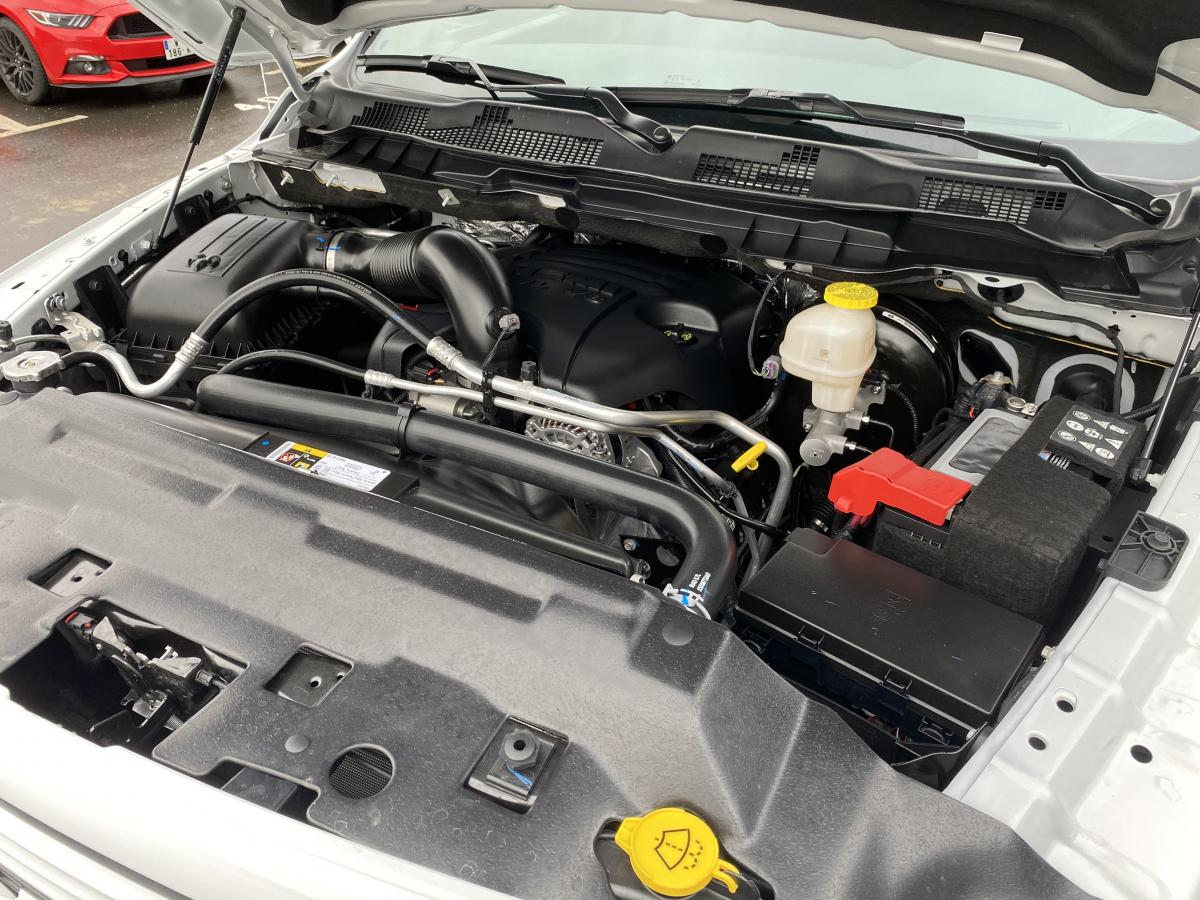 DODGE RAM CREW SPORT CLASSIC BLACK PACKAGE 2020