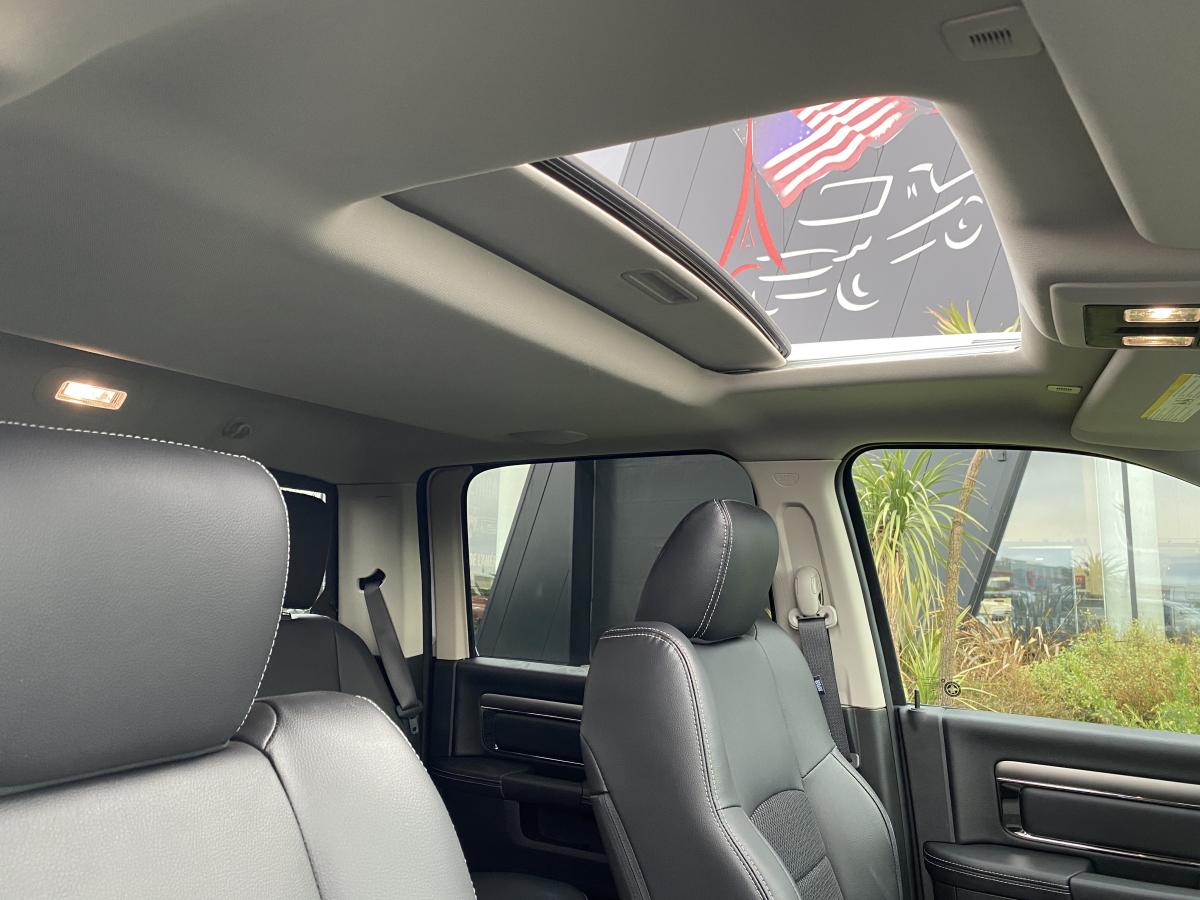 DODGE RAM CREW SPORT CLASSIC BLACK PACKAGE 2020