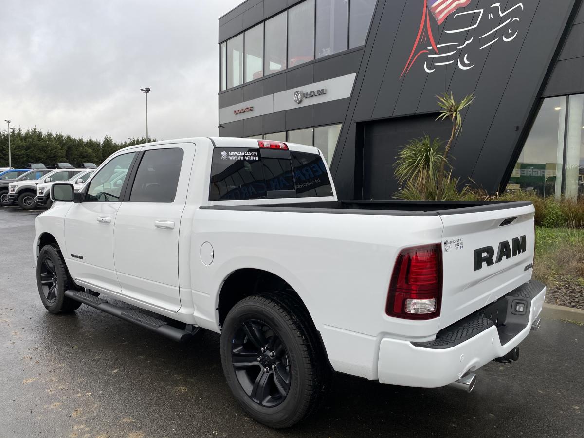 DODGE RAM CREW SPORT CLASSIC BLACK PACKAGE 2020