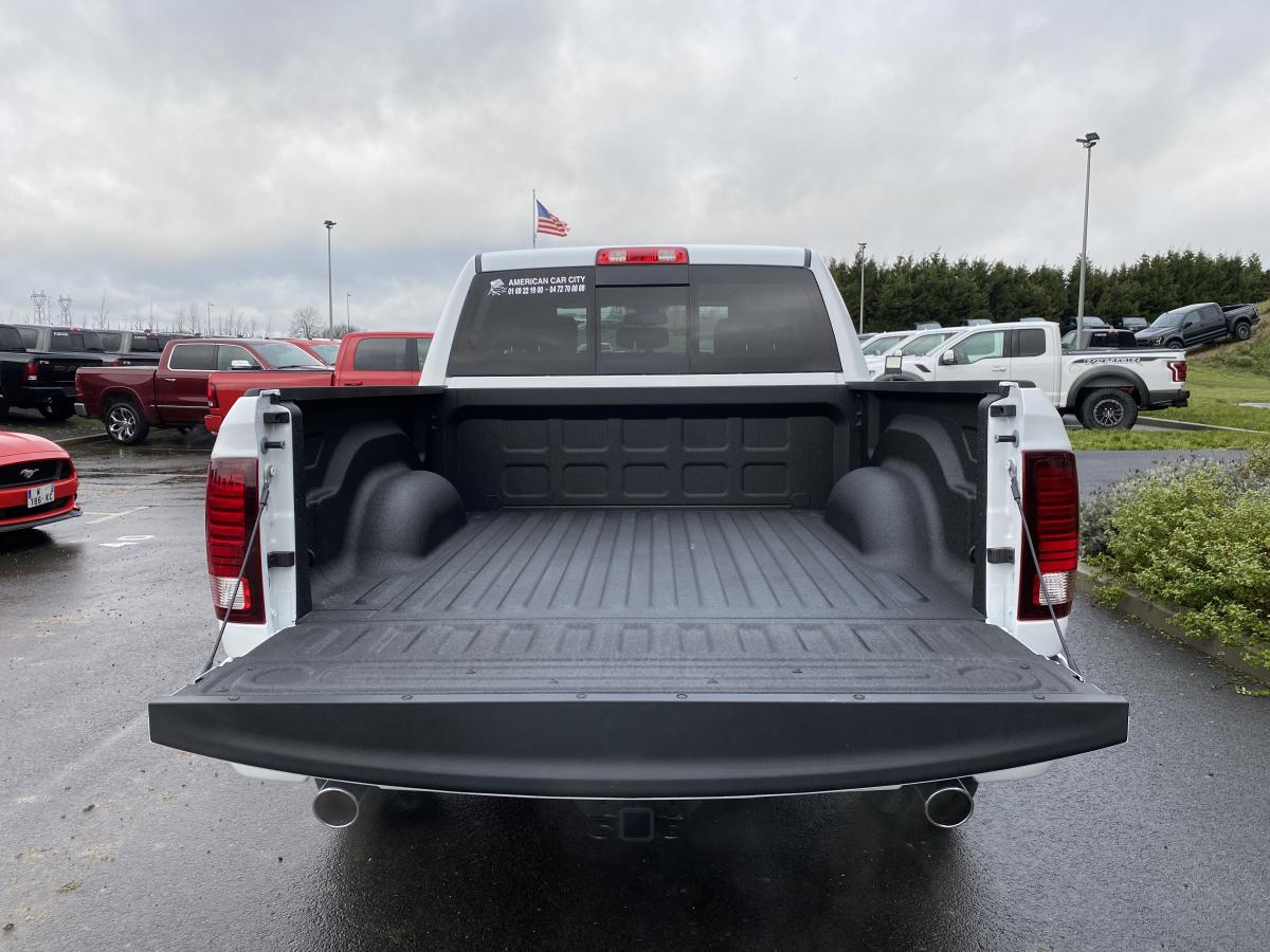 DODGE RAM CREW SPORT CLASSIC BLACK PACKAGE 2020