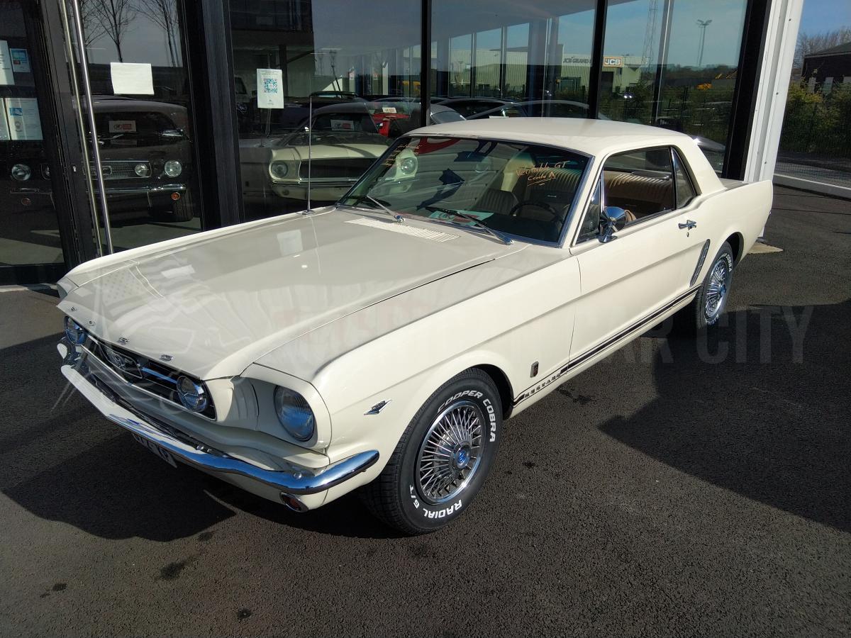 FORD MUSTANG COUPE GT CODE A