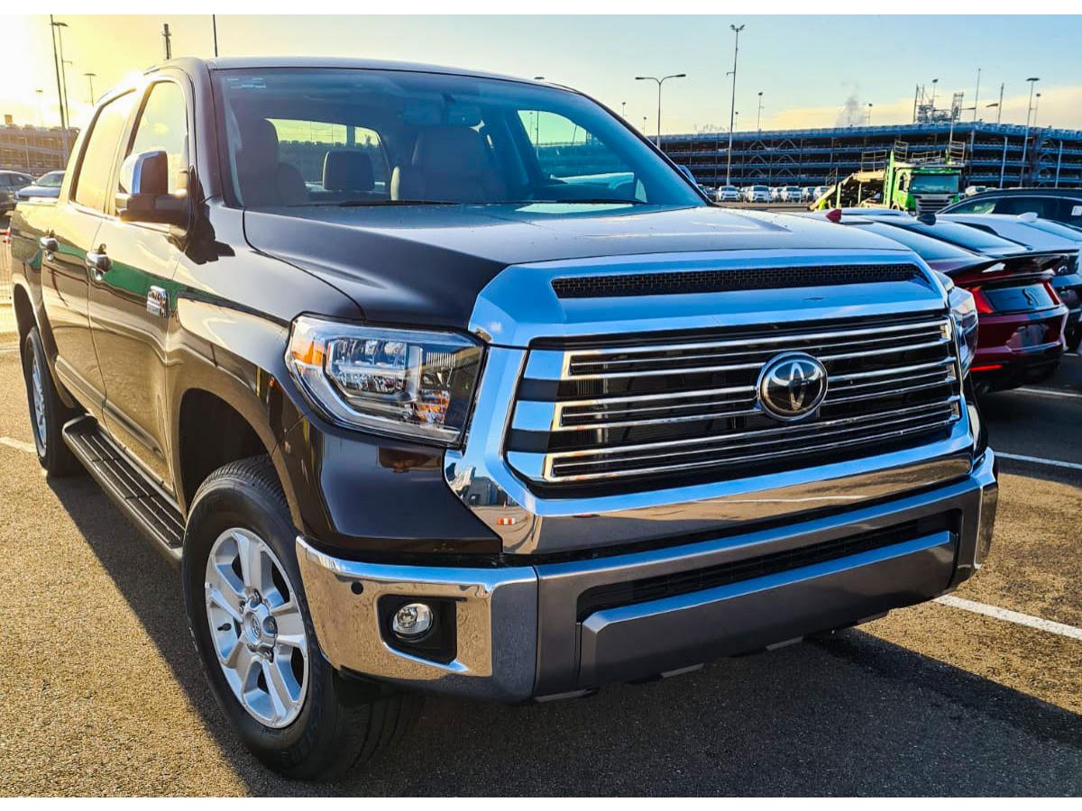 TOYOTA TUNDRA Crewmax platinum 1794 Edition