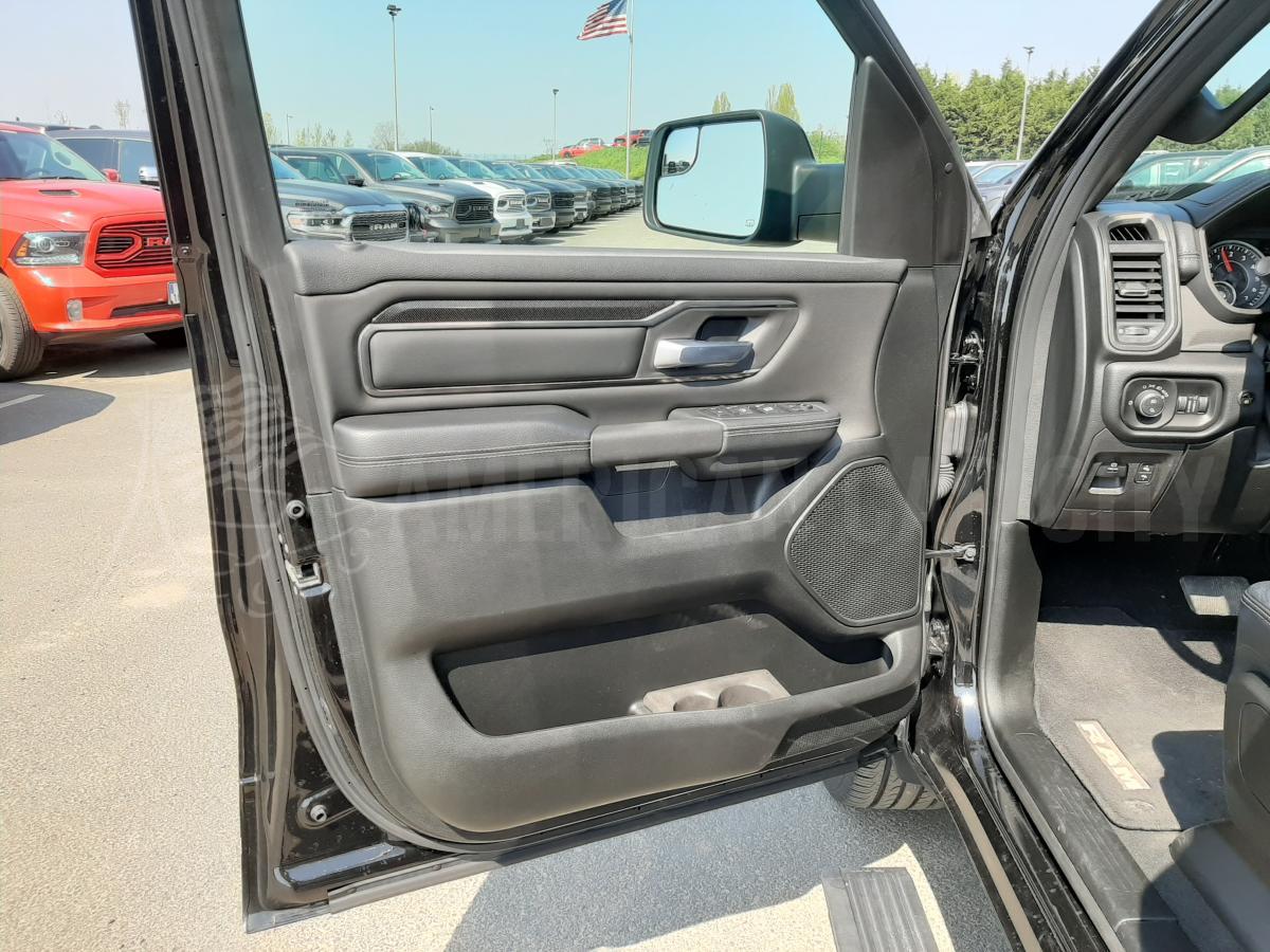 DODGE RAM 1500 CREW SPORT 2019 V8 5.7L 395ch AIR