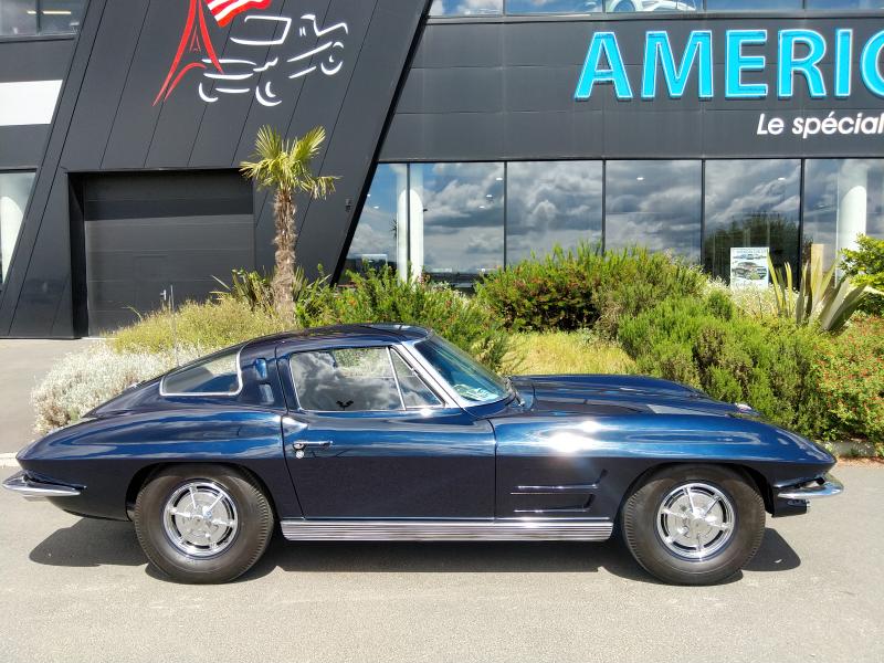 CHEVROLET CORVETTE C2 SPLIT WINDOWS
