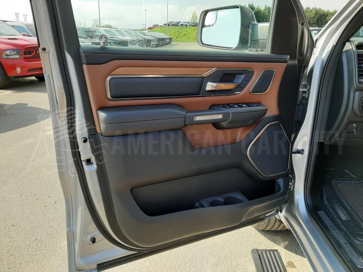 DODGE RAM 1500 CREW LONGHORN