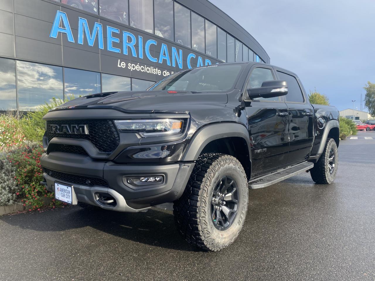 DODGE RAM 1500 CREW CAB TRX 6.2L V8