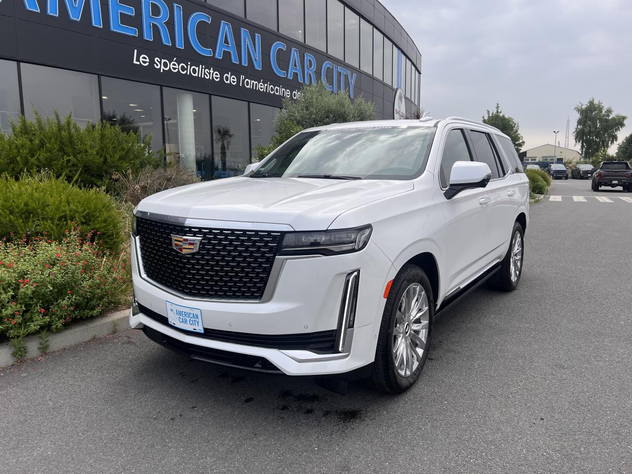 CADILLAC ESCALADE SUV Premium Luxury V8 6.2L CTTE FOURGON 4pl
