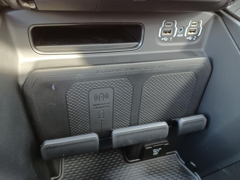 DODGE RAM 1500 CREW LIMITED NIGHT EDITION