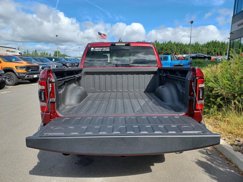 DODGE RAM 1500 CREW LIMITED NIGHT EDITION