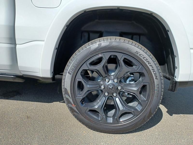 DODGE RAM Crew Limited Night Edition