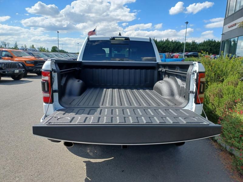 DODGE RAM Crew Limited Night Edition