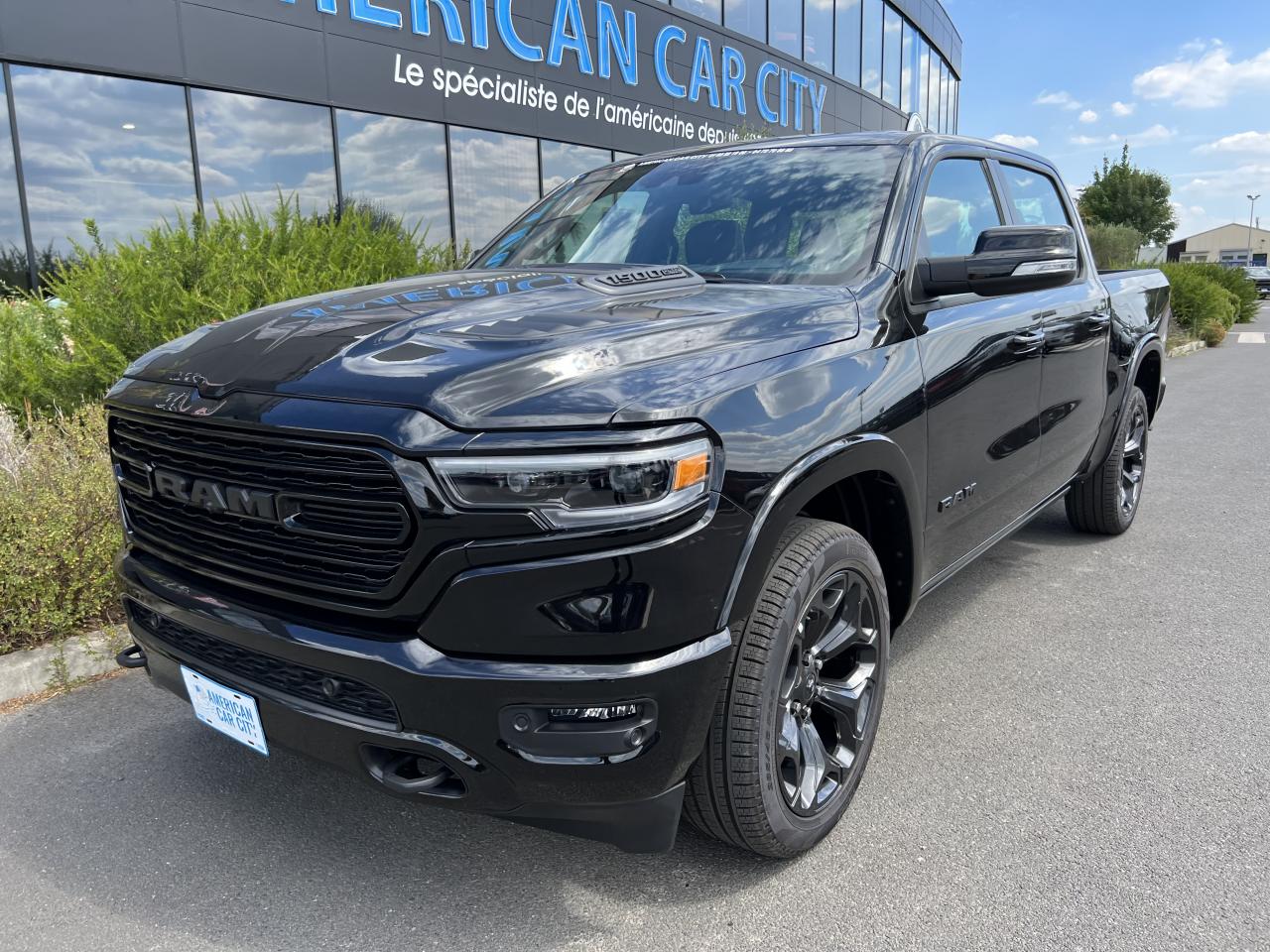 DODGE RAM 1500 CREW LIMITED NIGHT EDITION 2022