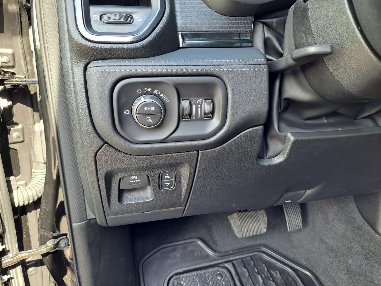 DODGE RAM 1500 CREW LIMITED NIGHT EDITION 2022