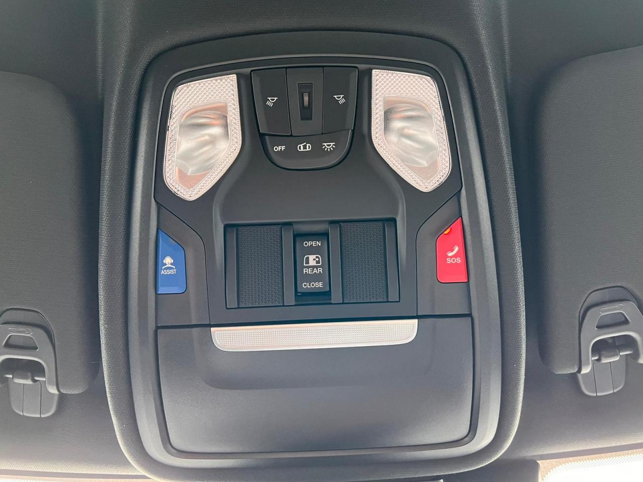 DODGE RAM 1500 CREW REBEL NIGHT EDITION 2022
