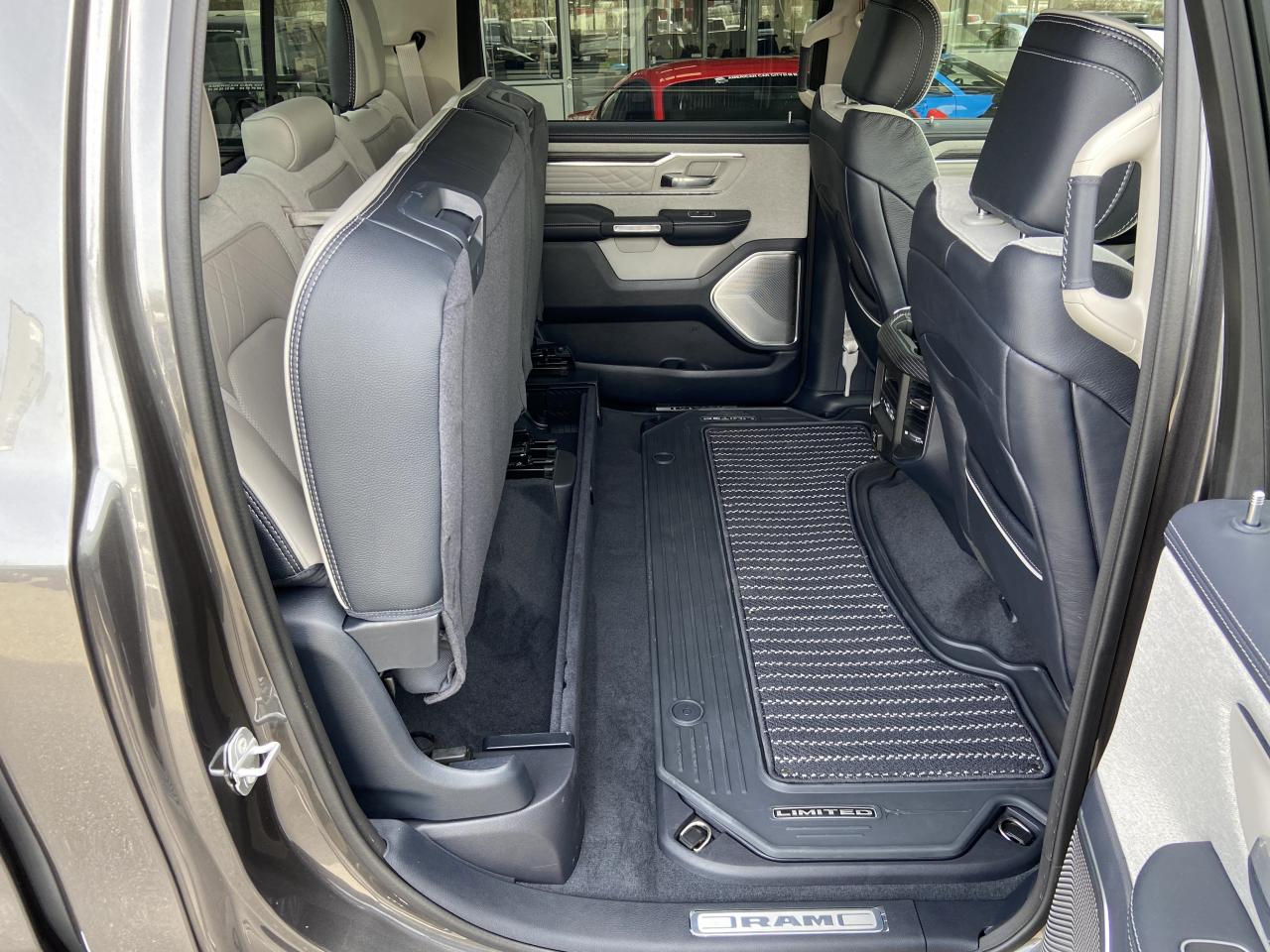 DODGE RAM 1500 CREW LIMITED 10th anniversary RAMBOX